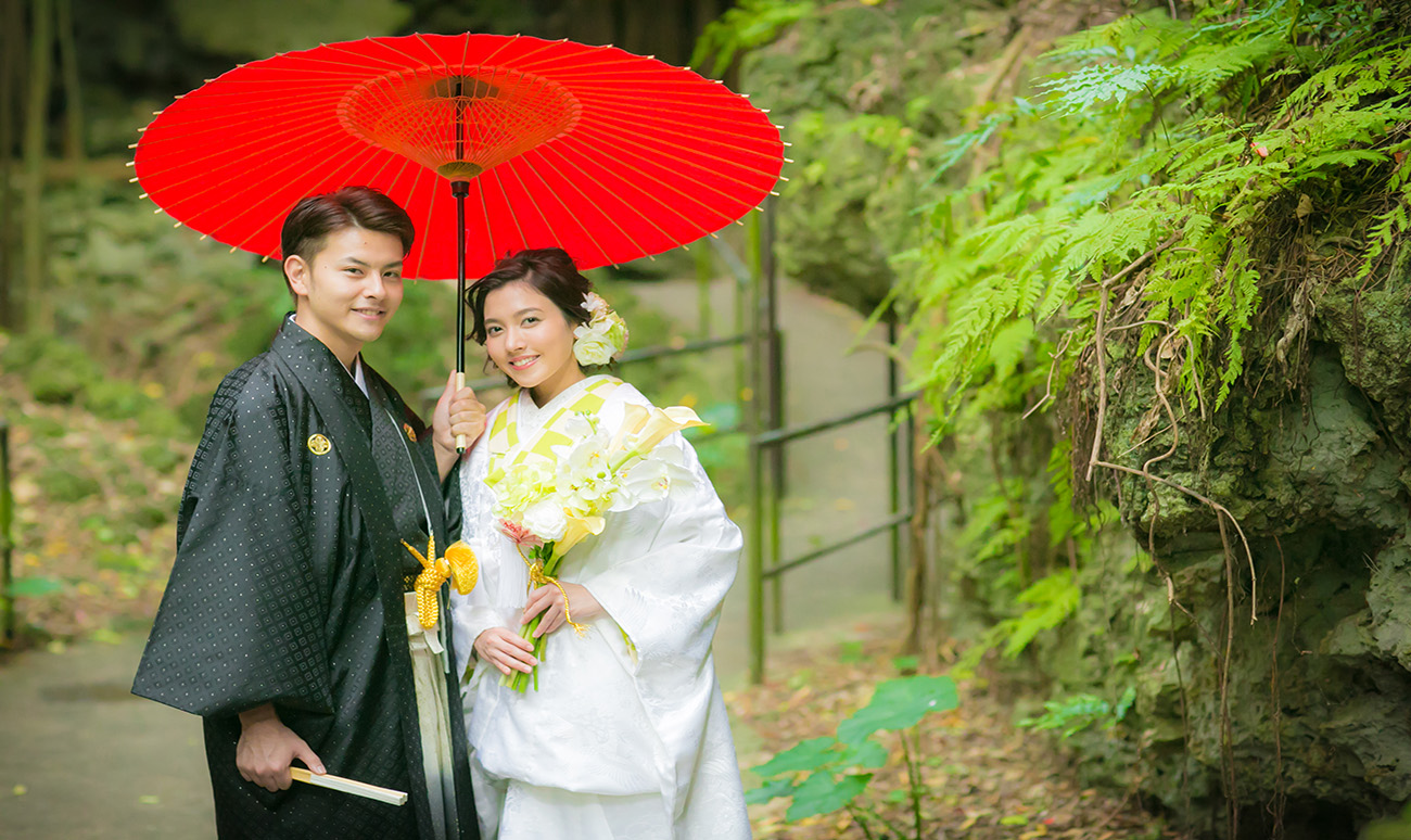 南城市【ガンガラーの谷・CAVE PHOTO WEDDING 】